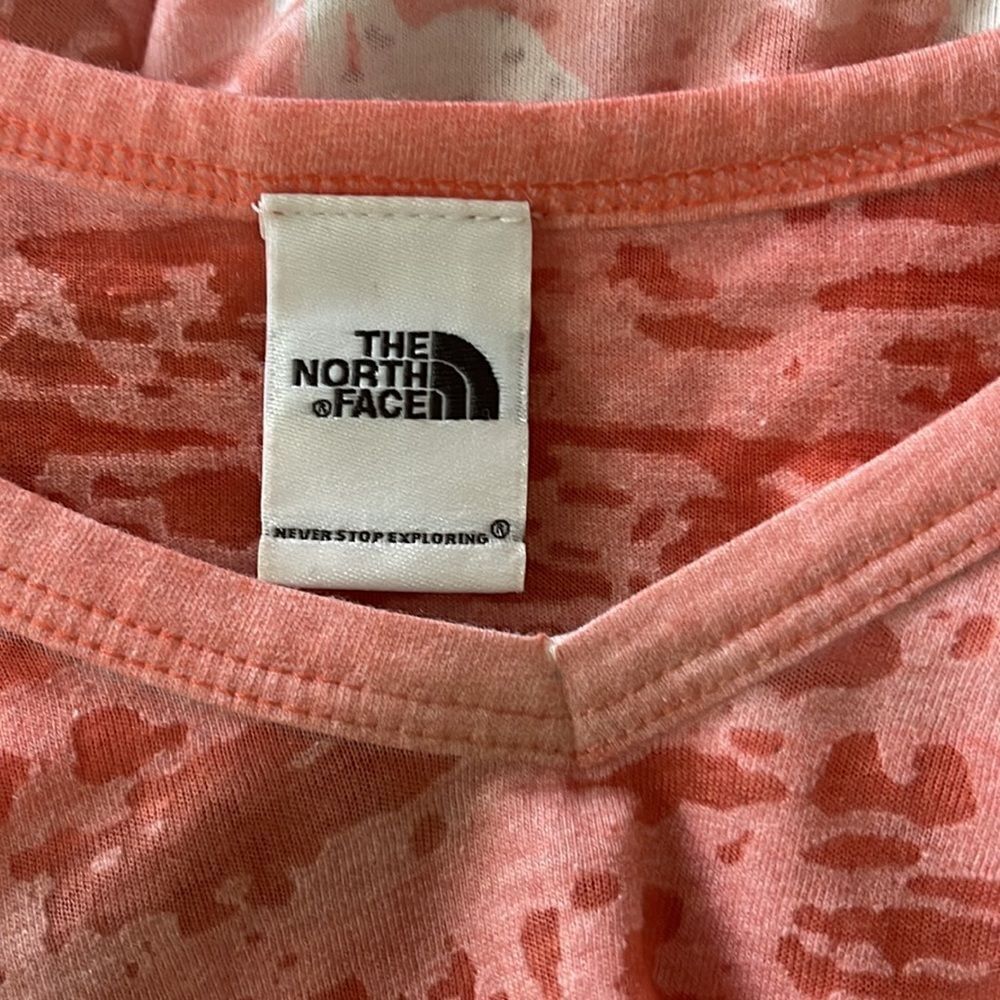 The North Face pink w/ white foliage print burnout V neck short sleeve tee shirt - Picture 6 of 6